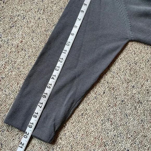 Onlyat Bloomingdale’s Wool Gray Pull over Sweater Women’s 1X - Picture 3 of 6